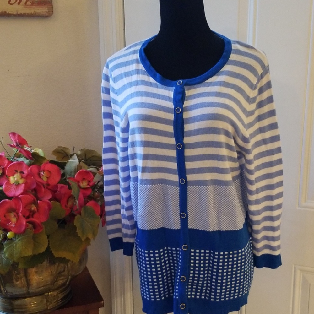 Lightweigt Joseph A cardigan sweater, XL